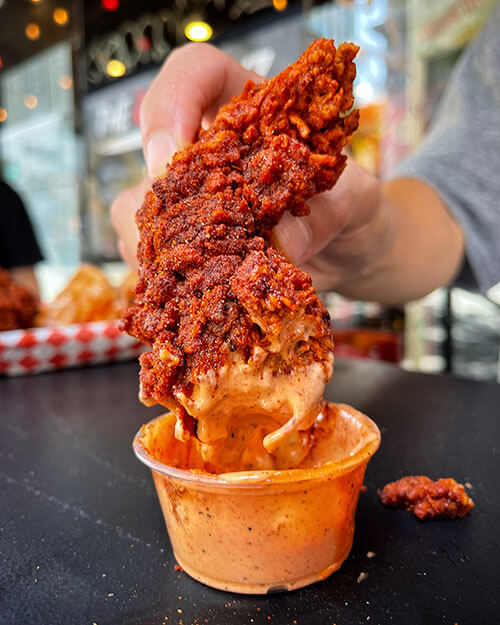 レッドチキン The Red Chickz - The Crunchiest Hot Chicken